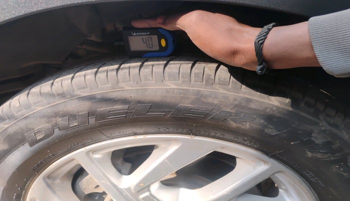 2023 Mahindra XUV300 W8 1.5 DIESEL, Diesel, Manual, 37,219 km, tyre