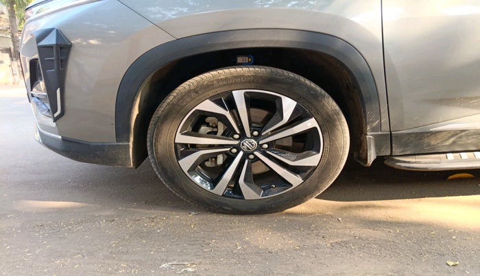 2024 MG HECTOR SMART PRO 2.0 TURBO DIESEL, Diesel, Manual, 12,510 km, tyre