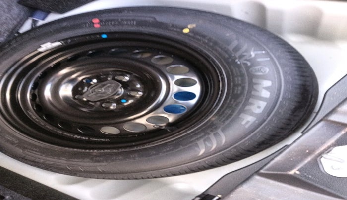 2024 Maruti BREZZA ZXI + SMART HYBRID, Petrol, Manual, 23,278 km, tyre