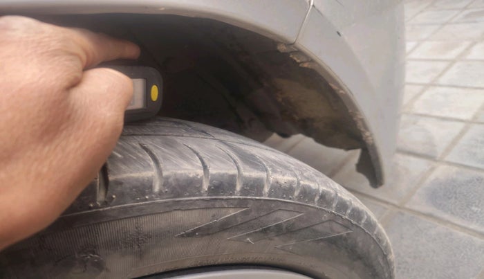 2011 Maruti Alto K10 VXI, Petrol, Manual, 68,192 km, tyre