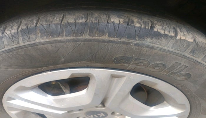 2021 KIA SONET HTX 1.5, Diesel, Manual, 42,087 km, tyre