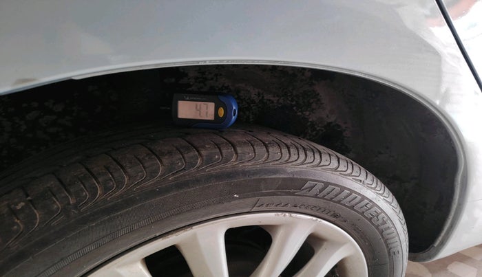 2011 Toyota Etios V, Petrol, Manual, 33,810 km, tyre