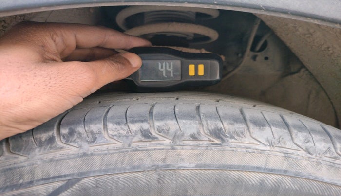 2016 Hyundai Creta S PLUS 1.4 DIESEL, Diesel, Manual, 1,58,222 km, tyre