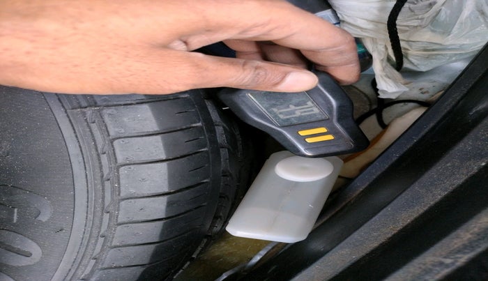 2016 Hyundai Creta S PLUS 1.4 DIESEL, Diesel, Manual, 1,58,222 km, tyre