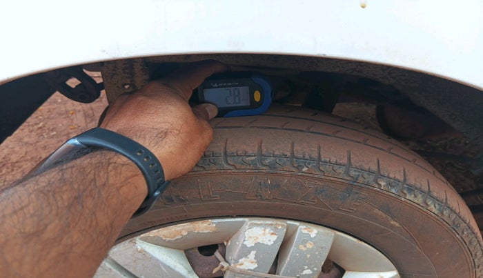 2013 Maruti Alto 800 LXI, Petrol, Manual, 44,064 km, tyre