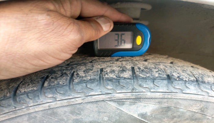 2018 Maruti Alto K10 LXI CNG (AIRBAG), Petrol, Manual, 1,22,705 km, tyre