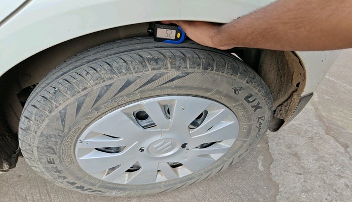 2012 Maruti Swift VXI, Petrol, Manual, 74,097 km, tyre