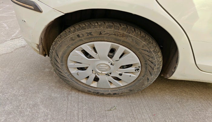 2012 Maruti Swift VXI, Petrol, Manual, 74,097 km, tyre