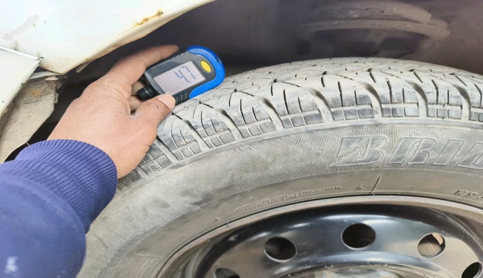 2013 Maruti Ritz VXI, Petrol, Manual, 92,786 km, tyre