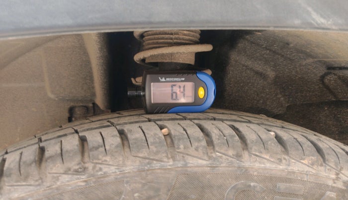 2022 Renault Kwid CLIMBER MT 1.0, Petrol, Manual, 2,931 km, tyre