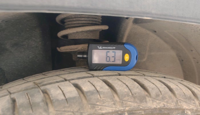 2022 Renault Kwid CLIMBER MT 1.0, Petrol, Manual, 2,931 km, tyre