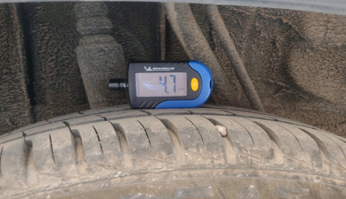 2022 Renault Kwid CLIMBER MT 1.0, Petrol, Manual, 2,931 km, tyre