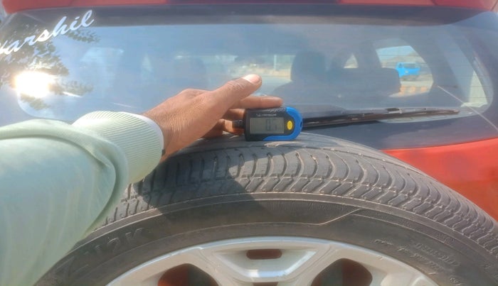 2014 Ford Ecosport TITANIUM 1.5L DIESEL, Diesel, Manual, 1,45,466 km, tyre