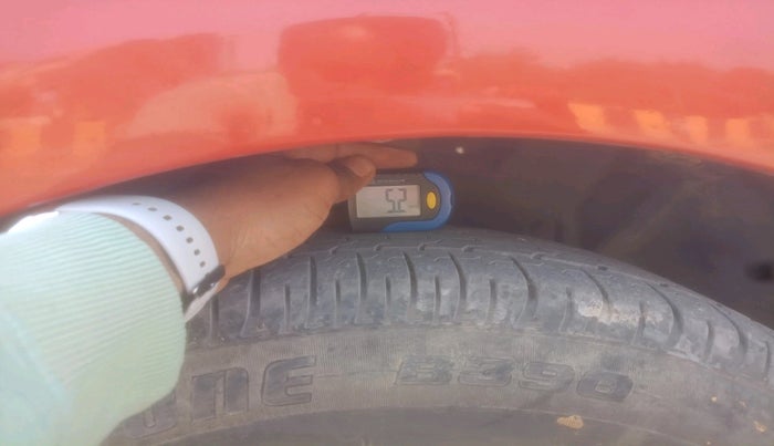 2014 Ford Ecosport TITANIUM 1.5L DIESEL, Diesel, Manual, 1,45,466 km, tyre