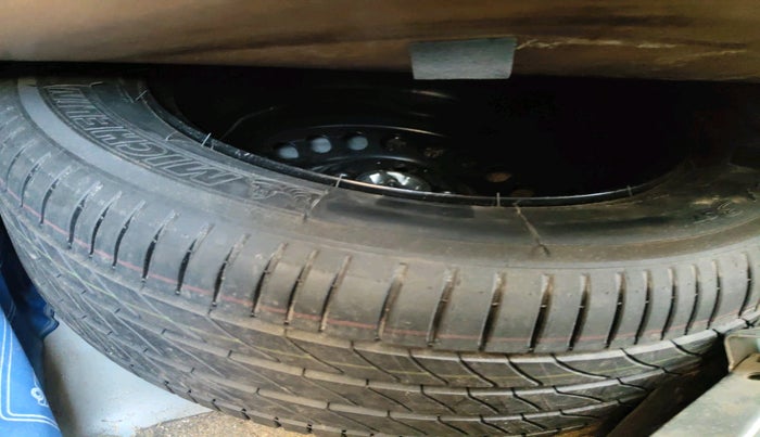 2014 Honda City 1.5L I-VTEC VX CVT, Petrol, Automatic, 84,113 km, tyre