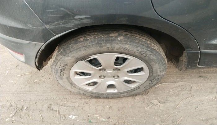 2019 Ford Ecosport AMBIENTE 1.5L DIESEL, Diesel, Manual, 1,10,033 km, tyre