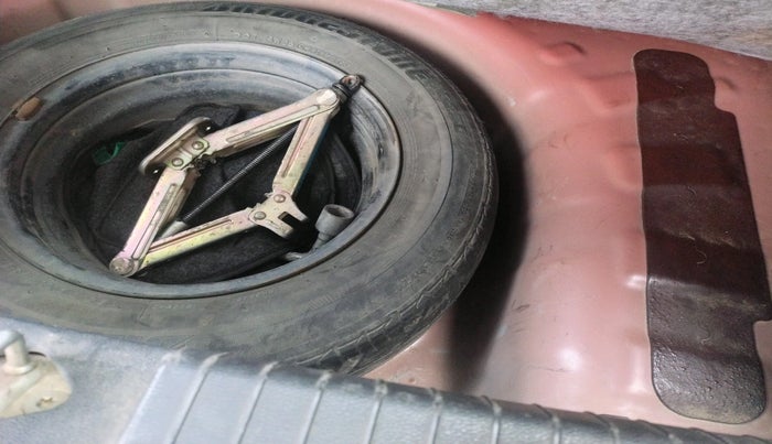 2016 Hyundai Elite i20 ASTA 1.4 CRDI, Diesel, Manual, 1,31,736 km, tyre