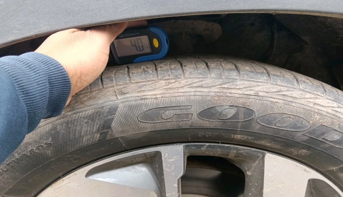 2021 KIA SONET GTX PLUS 1.5, Diesel, Manual, 1,19,429 km, tyre