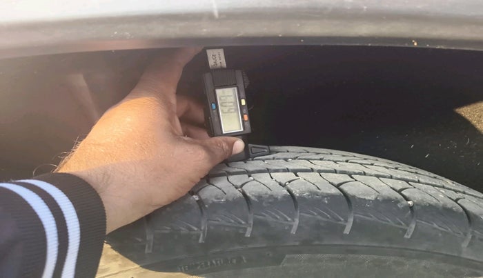 2017 Maruti Vitara Brezza LDI (O), Diesel, Manual, 52,540 km, tyre