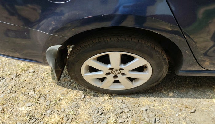 2011 Volkswagen Vento HIGHLINE DIESEL 1.6, Diesel, Manual, 1,51,858 km, tyre