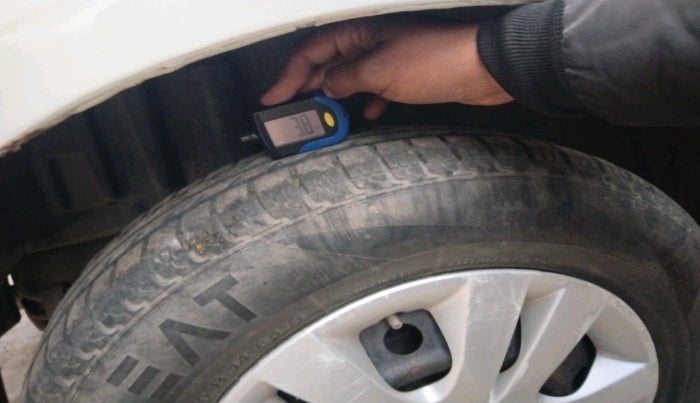 2014 Maruti Swift Dzire VDI, Diesel, Manual, 74,244 km, tyre