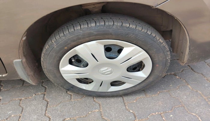 2013 Maruti Wagon R 1.0 VXI, Petrol, Manual, 32,796 km, tyre