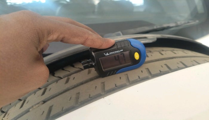 2015 Ford Ecosport TITANIUM 1.5L DIESEL, Diesel, Manual, 1,37,367 km, tyre