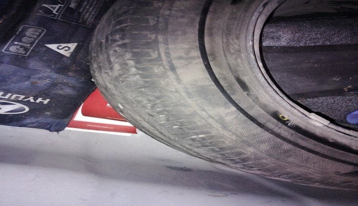 2017 Hyundai Verna 1.6 SX (O) CRDI MT, Diesel, Manual, 92,024 km, tyre