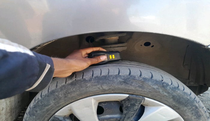 2014 Maruti Wagon R 1.0 VXI, Petrol, Manual, 49,940 km, tyre