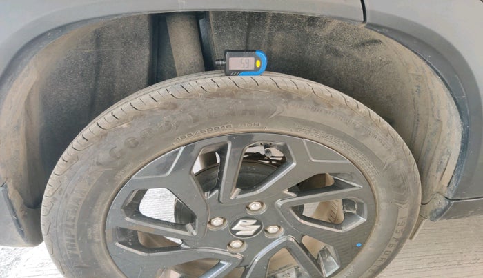 2025 Maruti FRONX DELTA PLUS 1.2L AGS, Petrol, Automatic, 7,198 km, tyre