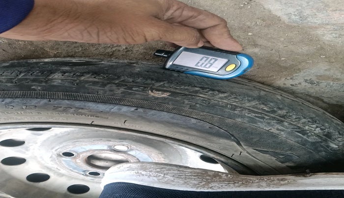 2011 Hyundai i10 MAGNA 1.2, Petrol, Manual, 65,750 km, tyre