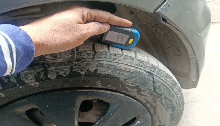 2011 Hyundai i10 MAGNA 1.2, Petrol, Manual, 65,750 km, tyre