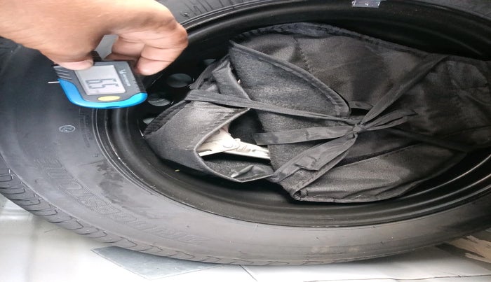 2025 Tata NEXON CREATIVE+ SUNROOF DCA 1.2 PETROL, Petrol, Automatic, 6,889 km, tyre