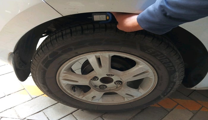 2012 Hyundai i20 SPORTZ 1.2, Petrol, Manual, 1,19,861 km, tyre