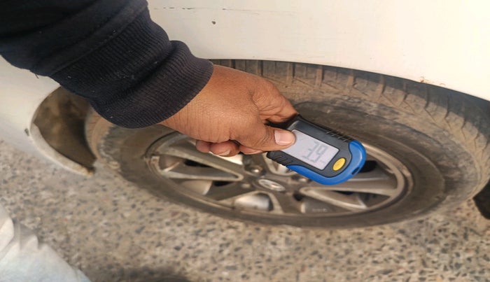 2014 Hyundai Grand i10 ASTA 1.2 KAPPA VTVT, Petrol, Manual, 16,196 km, tyre