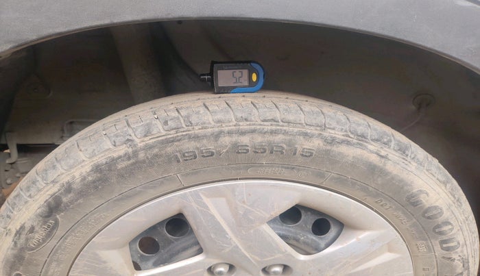 2021 Hyundai VENUE S 1.2, Petrol, Manual, 34,510 km, tyre