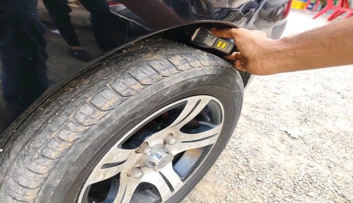 2012 Hyundai Santro Xing GL, Petrol, Manual, 86,253 km, tyre