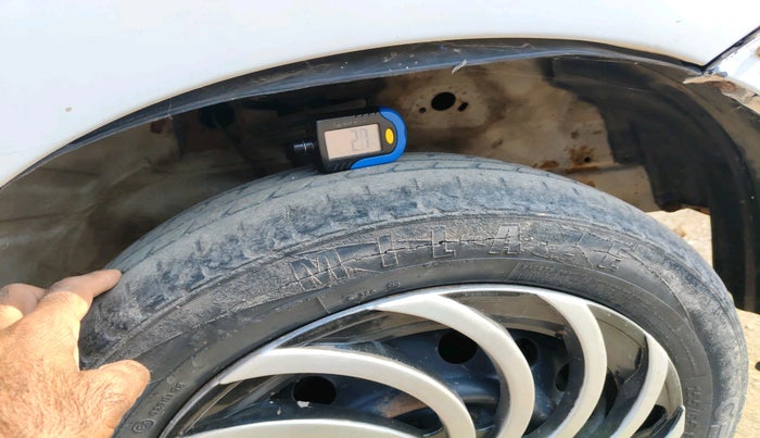 2014 Maruti Wagon R 1.0 VXI, Petrol, Manual, 81,723 km, tyre