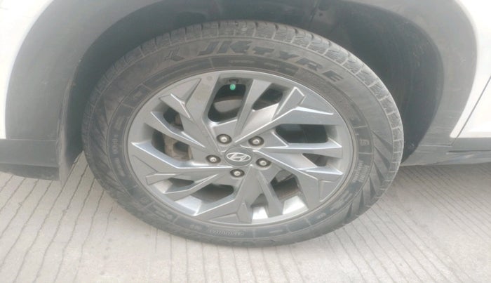 2020 Hyundai Creta SX 1.4 TURBO DCT, Petrol, Automatic, 1,21,068 km, tyre