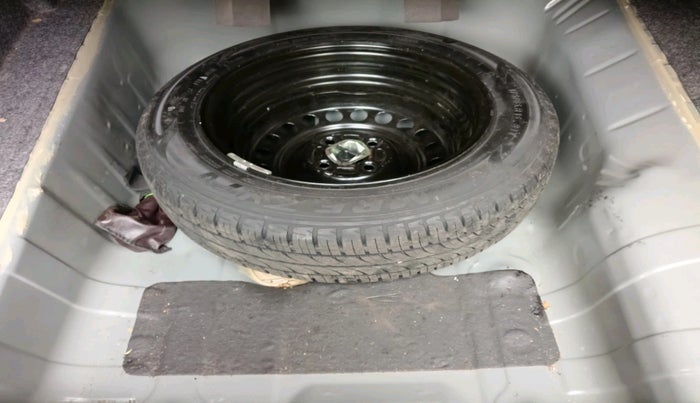 2021 Honda City 1.5L I-VTEC V MT 4TH GEN, Petrol, Manual, 27,186 km, tyre