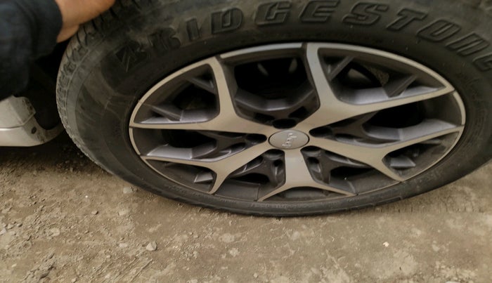 2023 Jeep MERIDIAN LIMITED PLUS 4X2 AT, Diesel, Automatic, 56,238 km, tyre