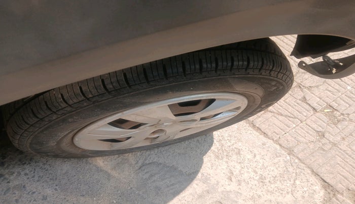 2016 Renault Kwid RXT 0.8, Petrol, Manual, 26,191 km, tyre