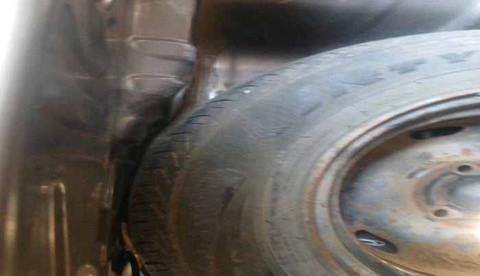 2016 Renault Kwid RXT 0.8, Petrol, Manual, 26,191 km, tyre