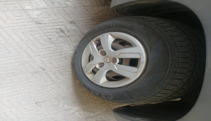 2016 Renault Kwid RXT 0.8, Petrol, Manual, 26,191 km, tyre