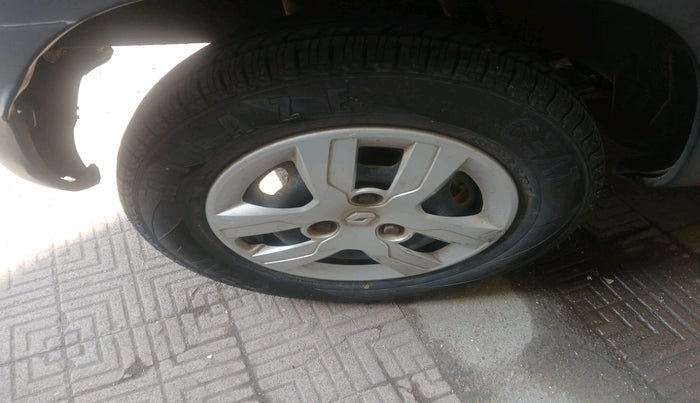 2016 Renault Kwid RXT 0.8, Petrol, Manual, 26,191 km, tyre