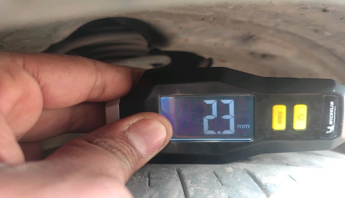 2017 Maruti IGNIS ZETA 1.2 AMT, Petrol, Automatic, 70,233 km, tyre