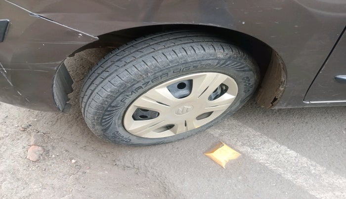 2013 Maruti Wagon R 1.0 VXI, Petrol, Manual, 34,216 km, tyre