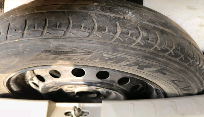 2015 Maruti Celerio ZXI, Petrol, Manual, 70,067 km, tyre