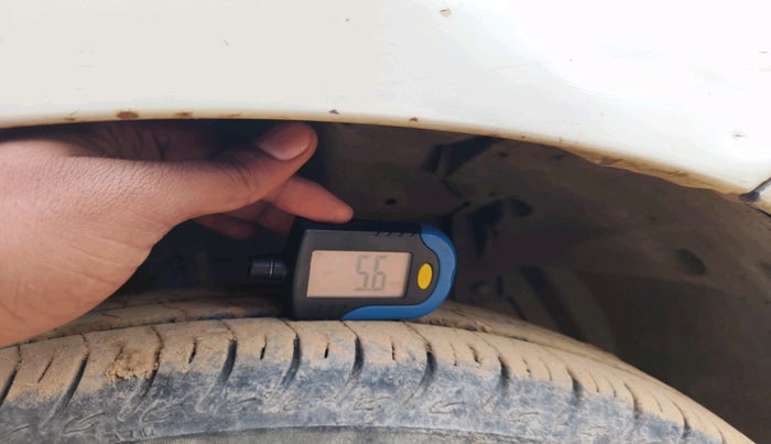 2015 Maruti Swift Dzire VDI ABS, Diesel, Manual, 1,21,198 km, tyre