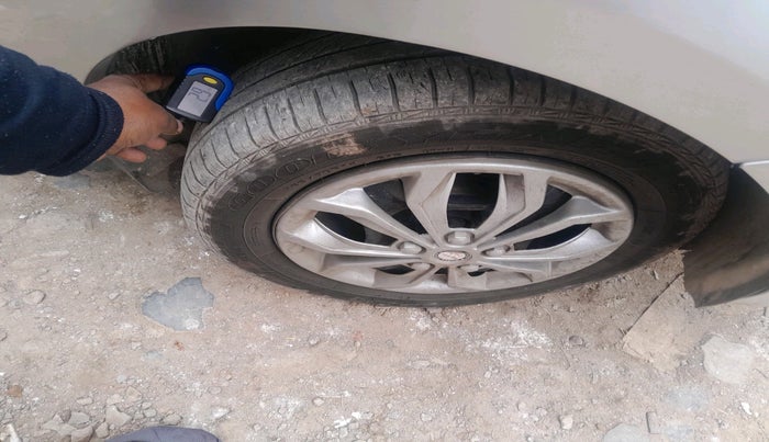 2018 Tata Tiago XZ PETROL, Petrol, Manual, 85,242 km, tyre